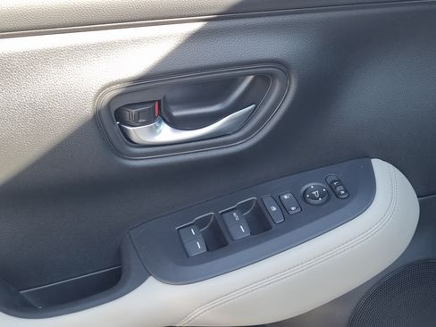 Used 2024 Honda HR-V LX image 24