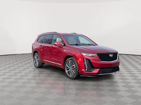 Certified 2023 Cadillac XT6 Sport w/ Technology Package image 2