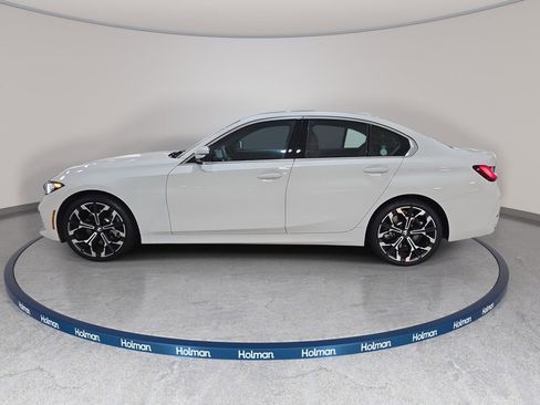 Used 2026 BMW 330i Sedan w/ Convenience Package RWD image 11