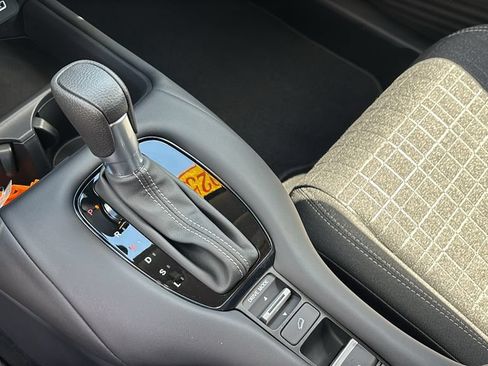 Used 2025 Honda HR-V LX image 21
