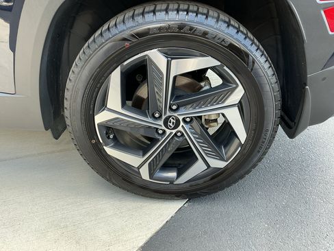 Certified 2023 Hyundai Tucson Limited AWD/4WD image 18