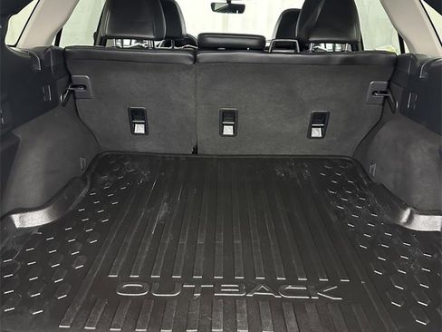 Used 2023 Subaru Outback Limited image 30
