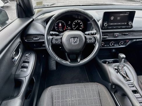 Used 2025 Honda HR-V Sport image 17