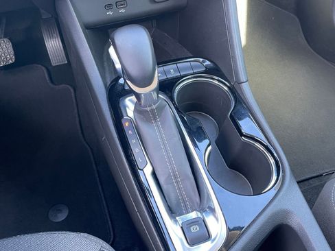 Used 2025 Buick Encore GX Preferred image 44