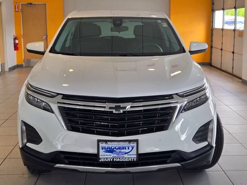 Certified 2024 Chevrolet Equinox LT FWD image 3