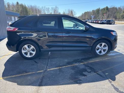 Used 2020 Ford Edge SE image 11