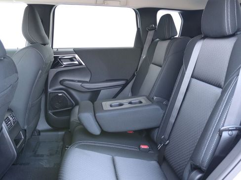 New 2026 Mitsubishi Outlander ES AWD/4WD image 5