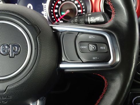 Used 2020 Jeep Wrangler Unlimited Rubicon w/ Dual Top Group image 25