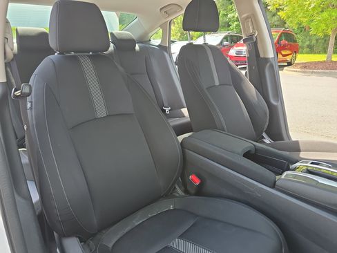 Used 2016 Honda Civic EX image 10