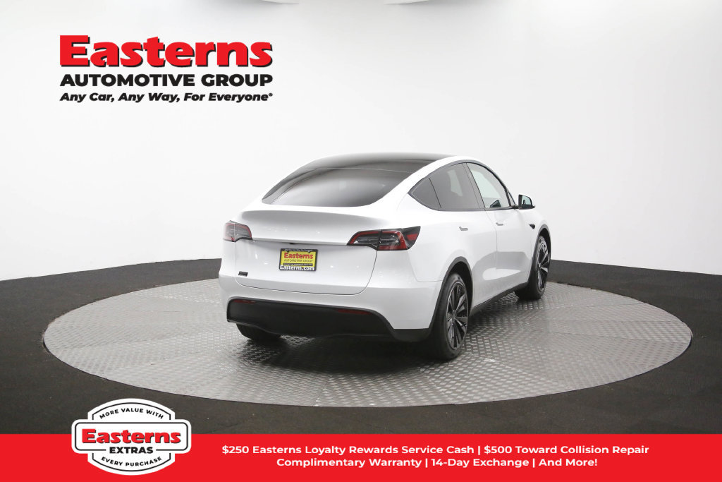 Used 2023 Tesla Model Y Long Range AWD/4WD image 35