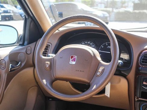 Used 2001 Saturn L-Series L200 image 19