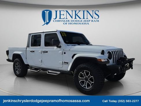Used 2020 Jeep Gladiator Sport AWD/4WD image 2