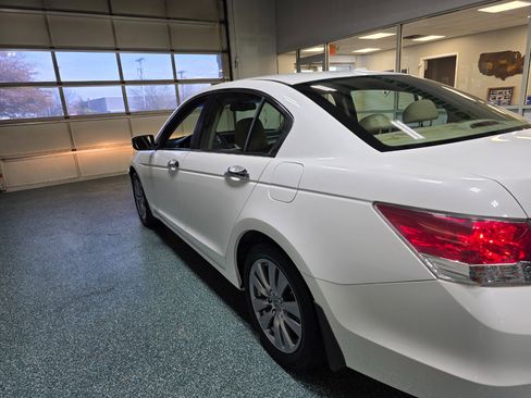 Used 2012 Honda Accord EX-L image 10
