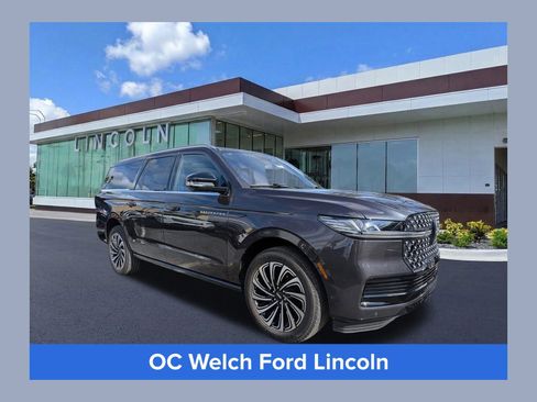 Certified 2025 Lincoln Navigator L Black Label AWD/4WD image 1