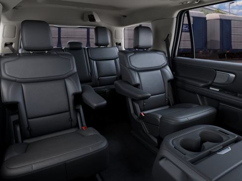 New 2027 Ford Expedition Platinum RWD image 11