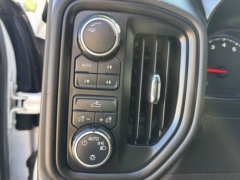 Used 2021 Chevrolet Silverado 2500 W/T w/ WT Convenience Package AWD/4WD image 18
