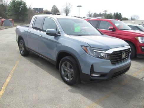 Used 2023 Honda Ridgeline RTL-E image 2