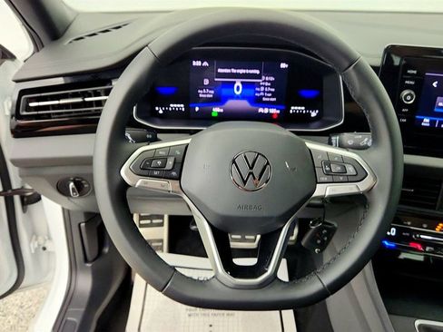 Used 2025 Volkswagen Jetta Sport FWD image 13