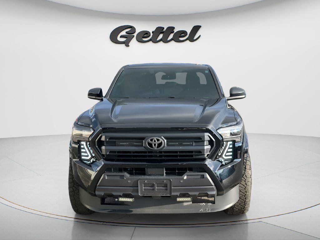 Used 2025 Toyota Tacoma SR w/ SR Upgrade Package RWD image 2