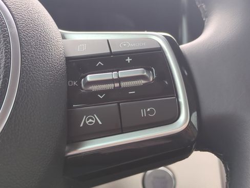 Certified 2023 Kia Sorento S w/ Panoramic Sunroof Package image 27