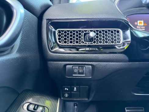 Used 2022 Honda Civic Sport Touring image 18