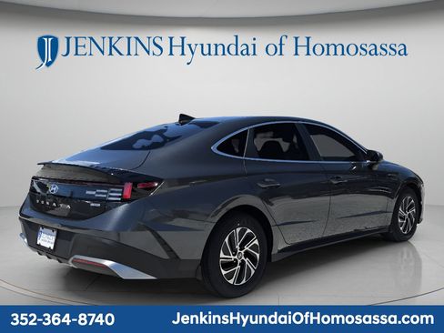 New 2026 Hyundai Sonata Blue FWD image 5