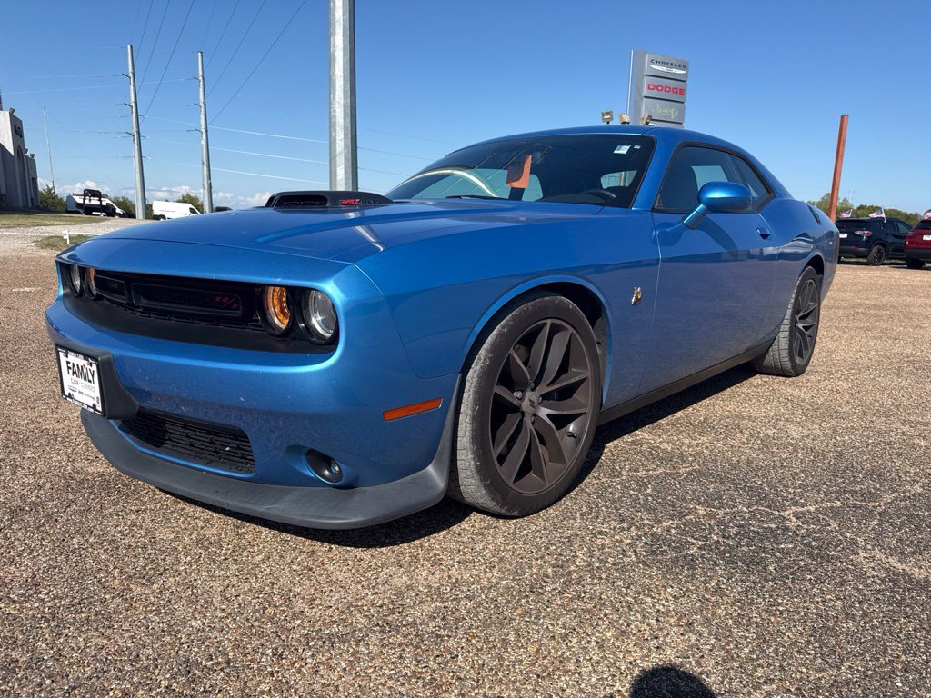 Used 2018 Dodge Challenger R/T Scat Pack RWD image 3