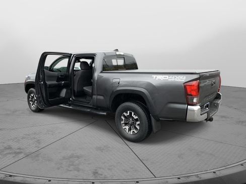 Used 2019 Toyota Tacoma TRD Off-Road image 37