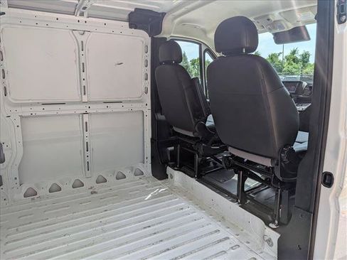Used 2025 RAM ProMaster 2500 w/ Convenience Group FWD image 14