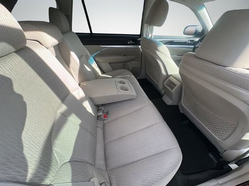 Used 2012 Subaru Outback 2.5i Premium w/ All-Weather Pkg image 18