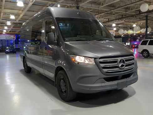 Used 2022 Mercedes-Benz Sprinter 2500 image 5
