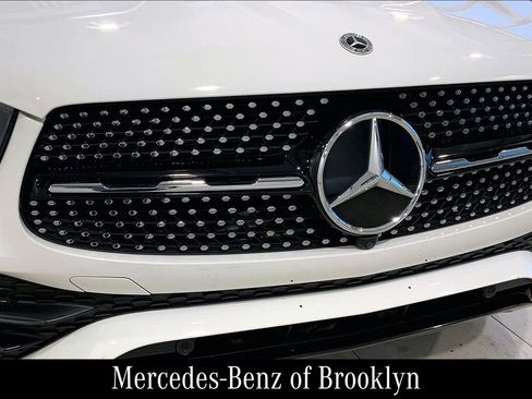 Certified 2023 Mercedes-Benz GLC 300 4MATIC Coupe image 33