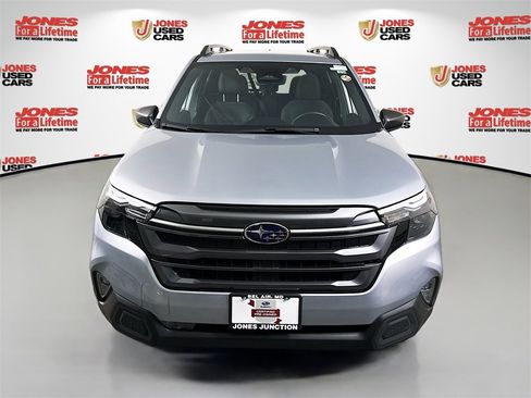 Certified 2025 Subaru Forester Premium image 12