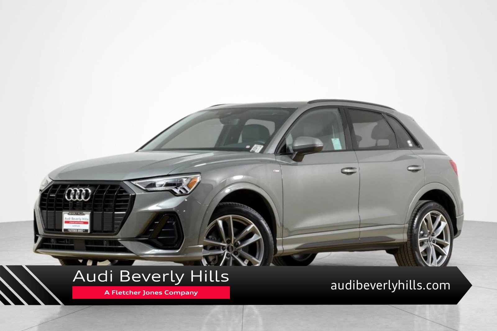 Used 2024 Audi Q3 2.0T Premium w/ Convenience Package AWD/4WD image 1