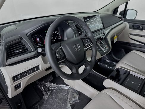 New 2026 Honda Odyssey EX-L image 8