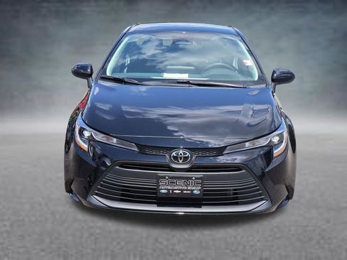 Used 2026 Toyota Corolla LE FWD image 23