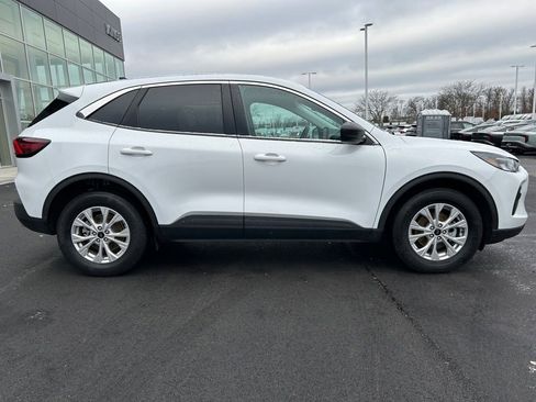 Used 2023 Ford Escape Active image 8