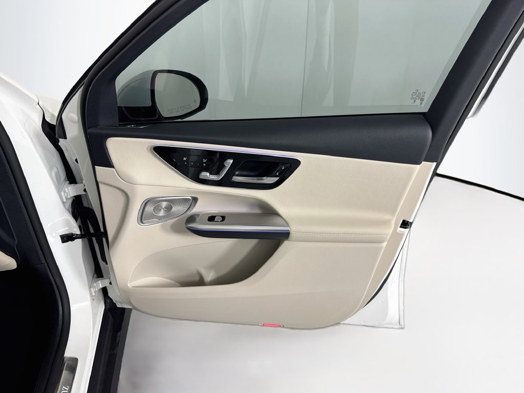 Certified 2026 Mercedes-Benz GLC 300 image 25