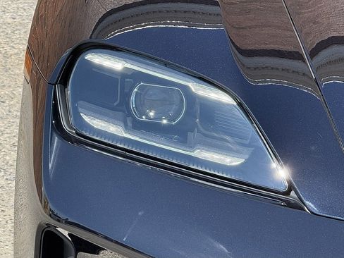 New 2025 Porsche Taycan image 12