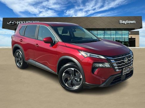 Used 2025 Nissan Rogue SV AWD/4WD image 1