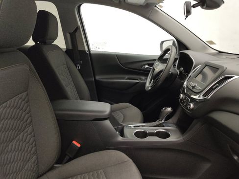 Used 2021 Chevrolet Equinox LT FWD image 21