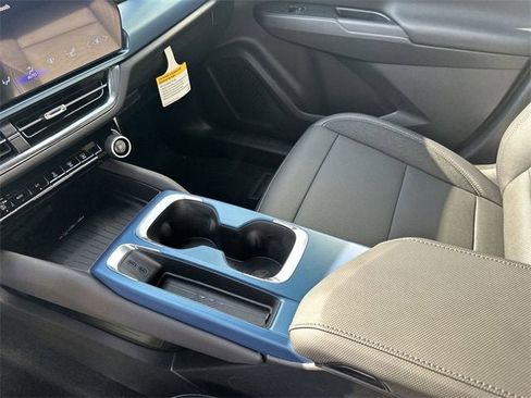 New 2026 Chevrolet Equinox EV LT image 33