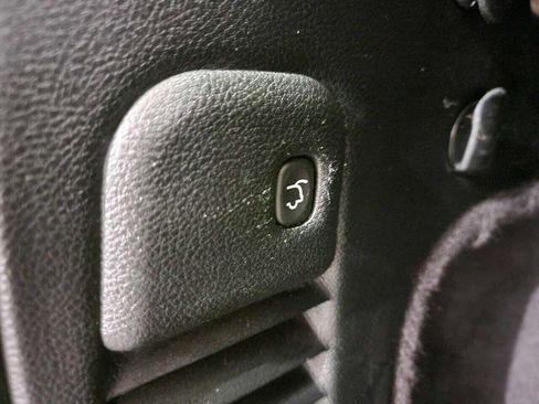 Used 2017 Jeep Grand Cherokee Limited image 26