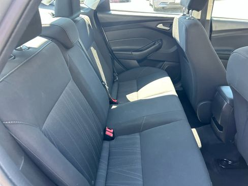 Used 2017 Ford Focus SE image 24