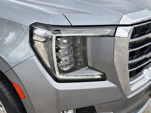 Used 2022 GMC Yukon SLT w/ SLT Premium Package RWD image 11