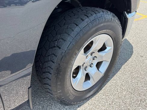 Used 2020 RAM 1500 Big Horn AWD/4WD image 42