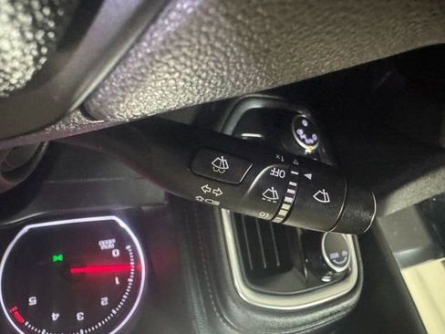 Used 2020 Chevrolet Silverado 2500 LT w/ Z71 Off-Road Package image 23