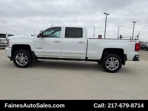 Used 2016 Chevrolet Silverado 2500 High Country w/ Duramax Plus Package image 9