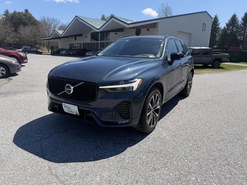 Used 2024 Volvo XC60 B5 Plus AWD/4WD image 1