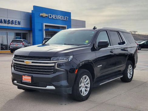 Used 2024 Chevrolet Tahoe LT image 2